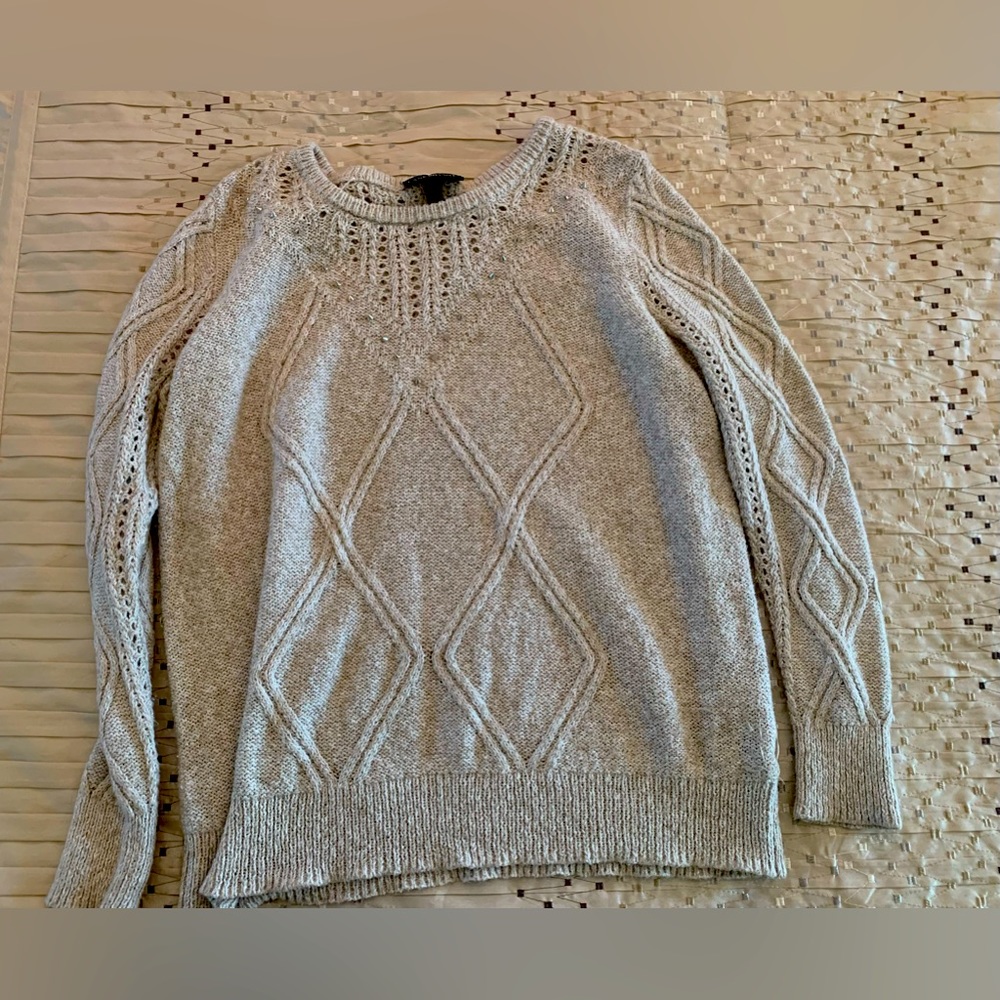 Lane Bryant Women’s Light Sweater with Metal Studs 14/16